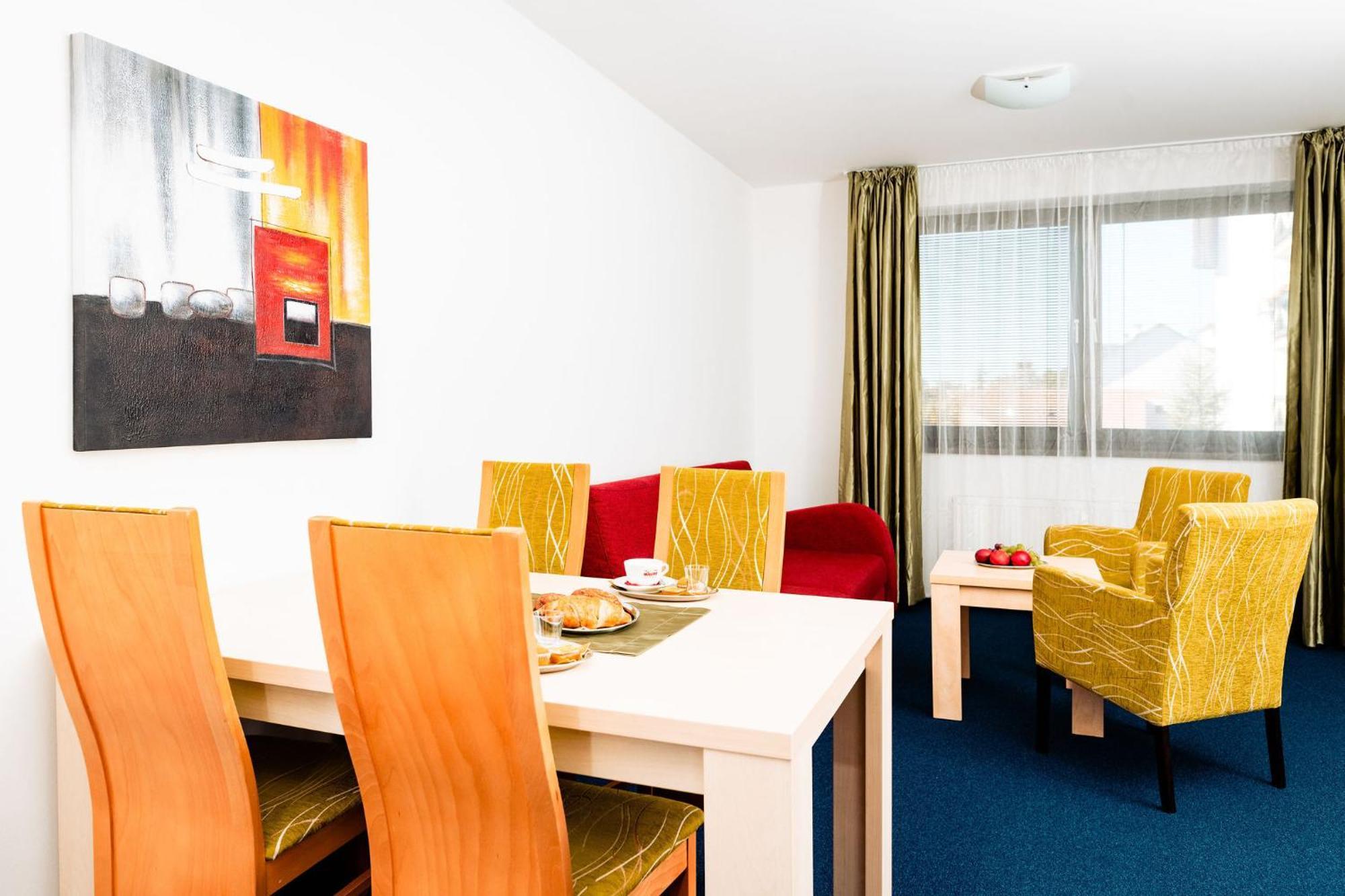 Apartmanovy Dom Familia Smokovec Vysoke Tatry Exterior photo