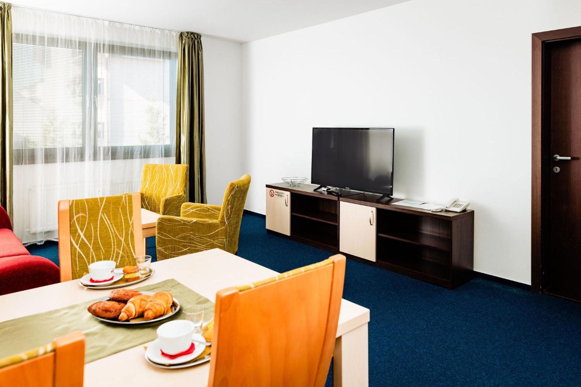 Apartmanovy Dom Familia Smokovec Vysoke Tatry Exterior photo