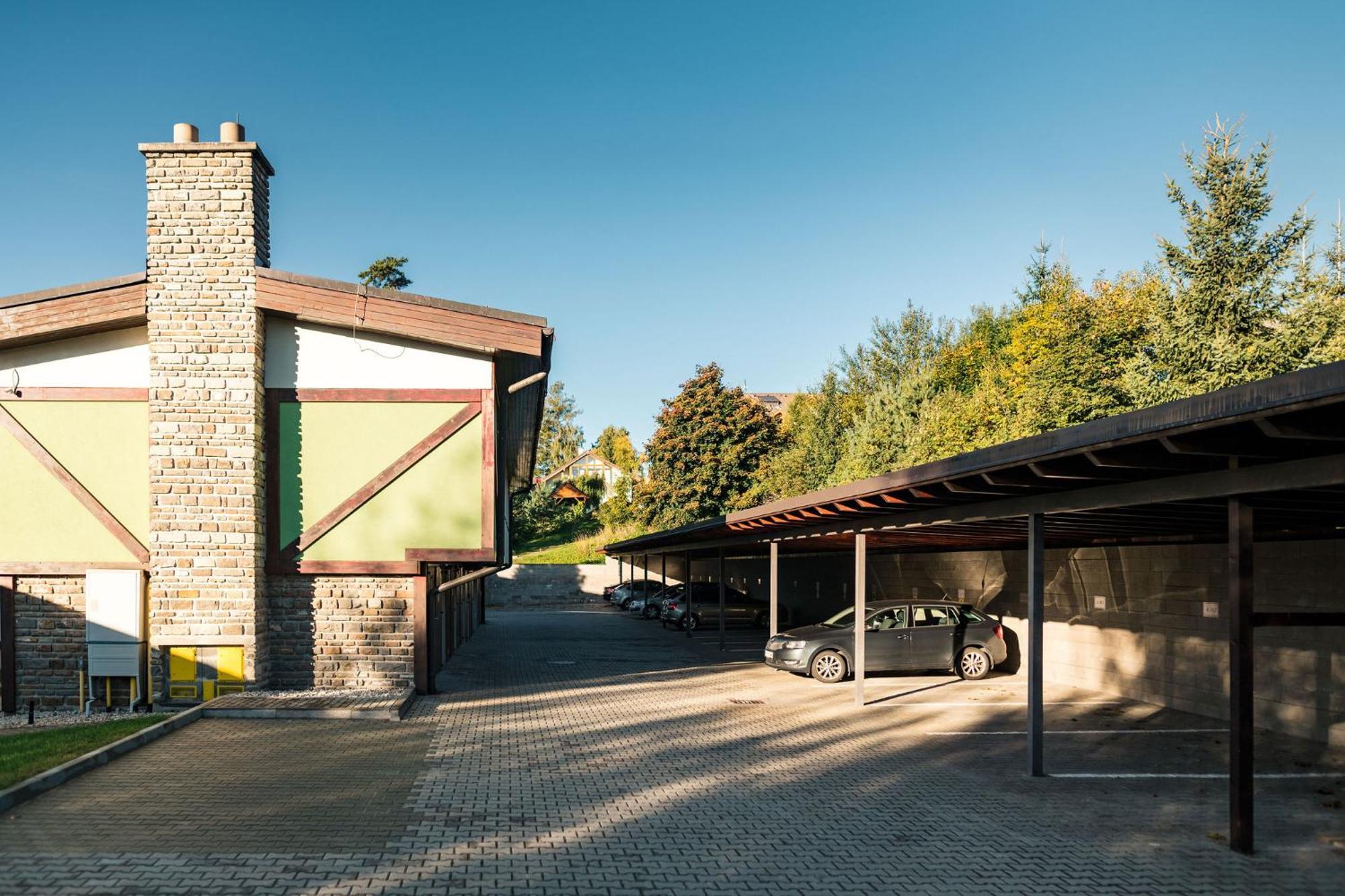 Apartmanovy Dom Familia Smokovec Vysoke Tatry Exterior photo